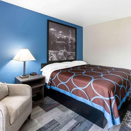 Super 8 By Wyndham Spokane Valley Dış mekan fotoğraf