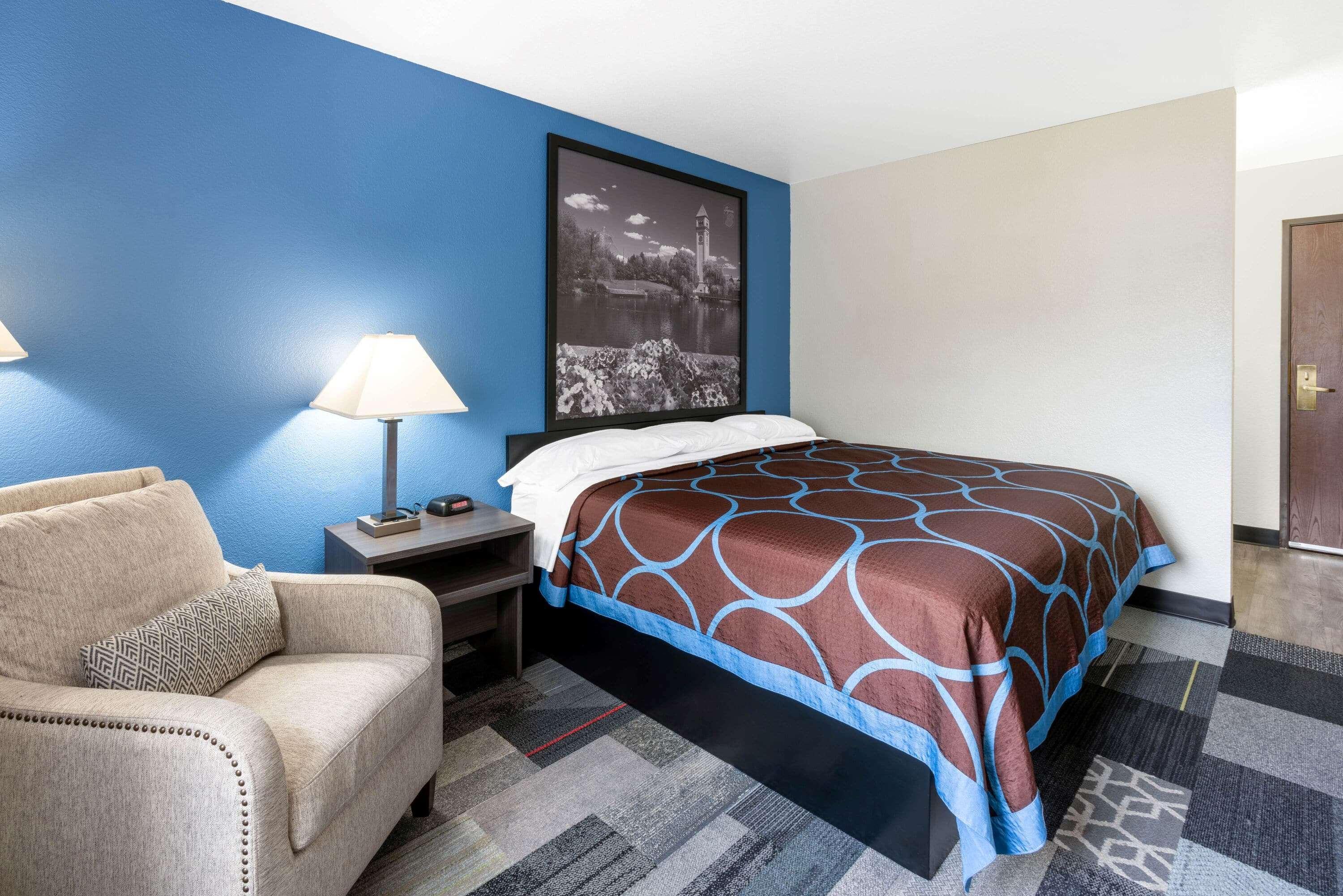 Super 8 By Wyndham Spokane Valley Dış mekan fotoğraf