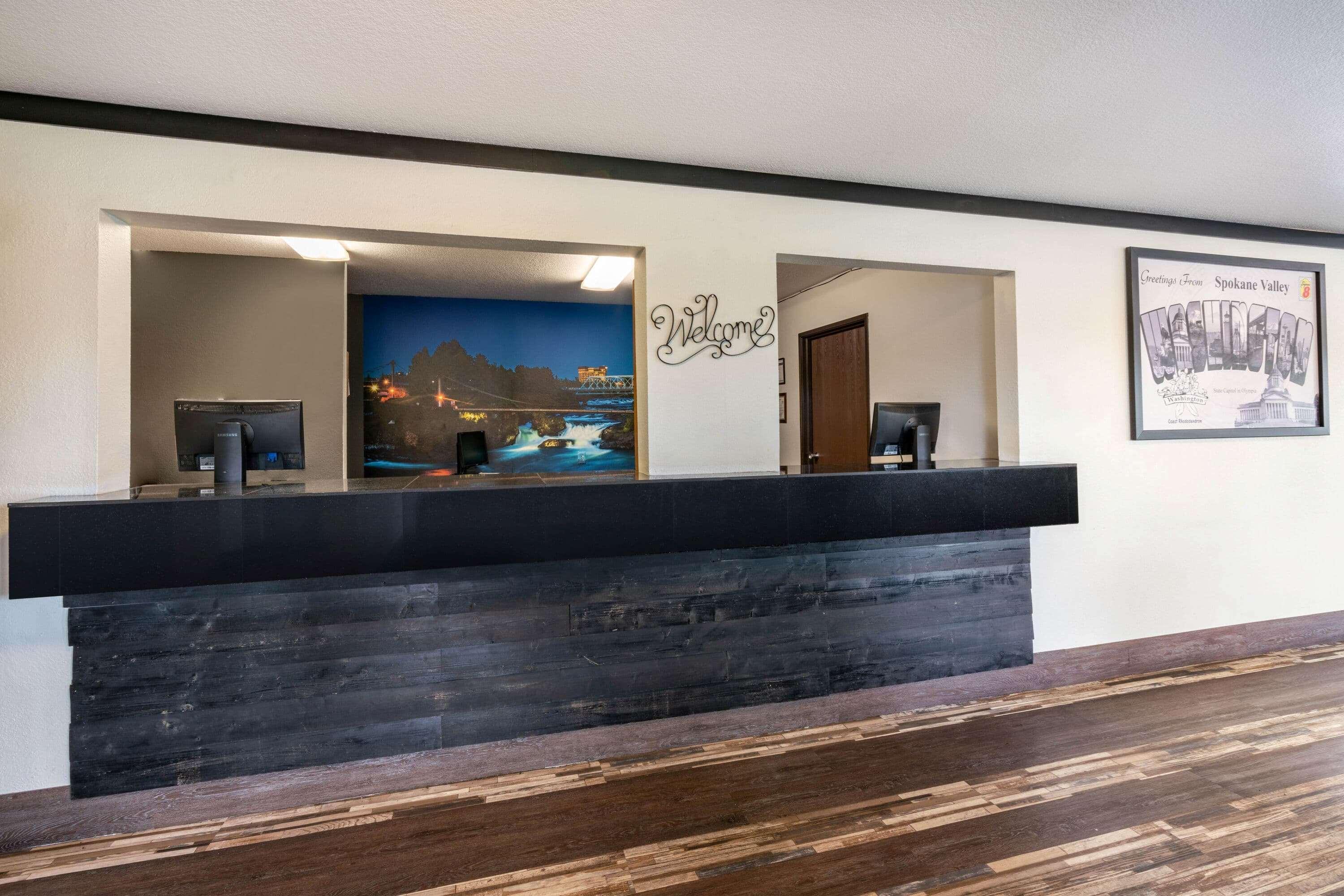 Super 8 By Wyndham Spokane Valley Dış mekan fotoğraf